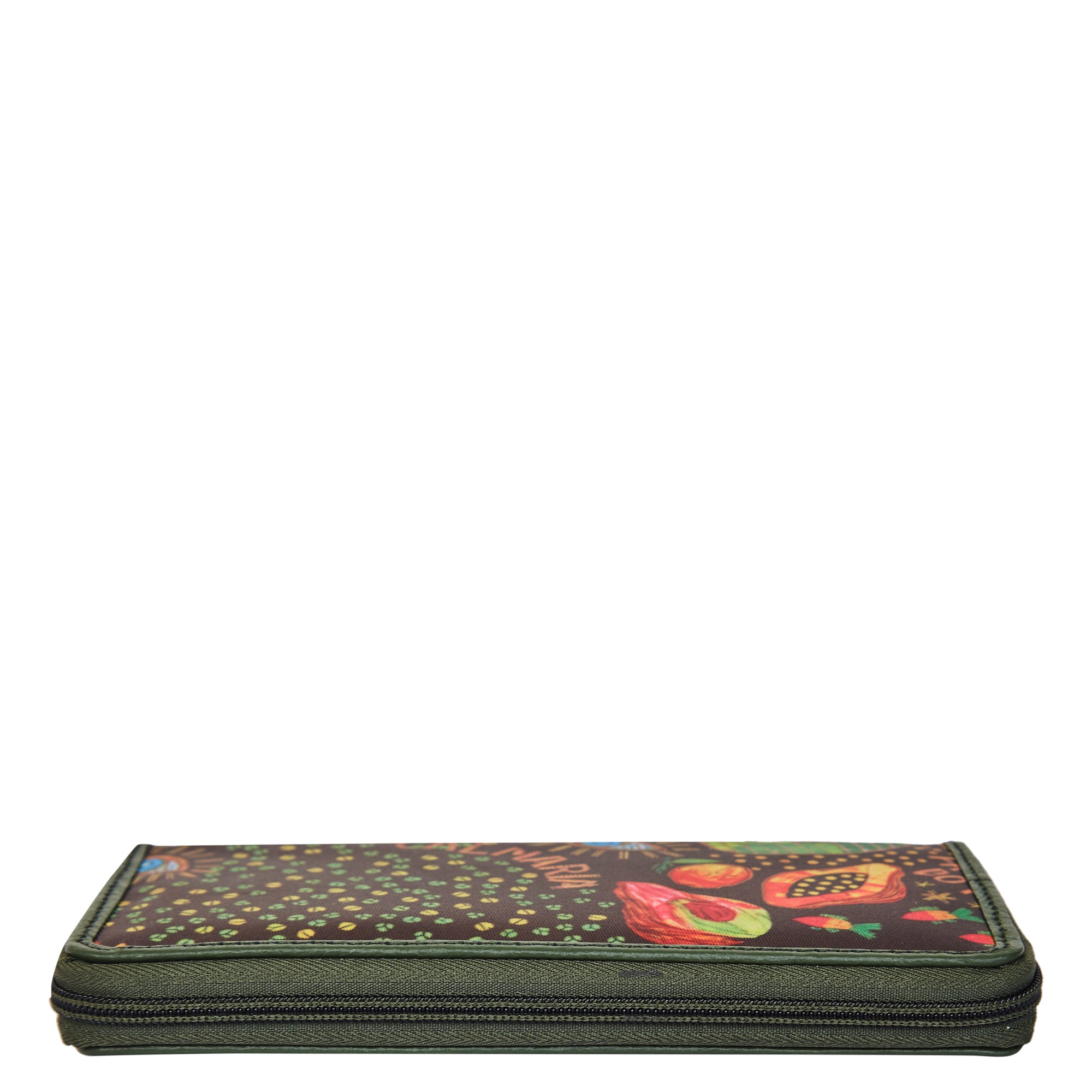 Stylish and Practical Wristlet Wallet for Women – Coastal Prints with Leather Accents